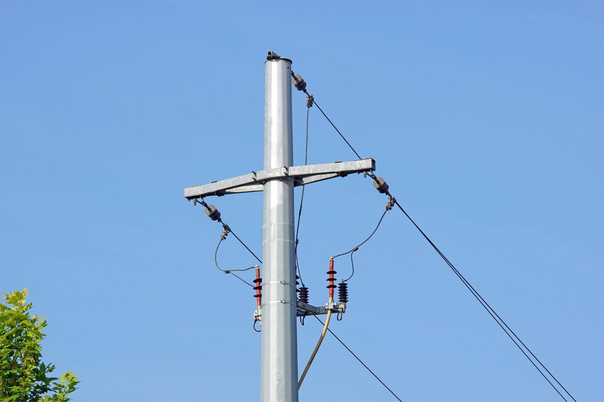 Private Pole Electric Img 2